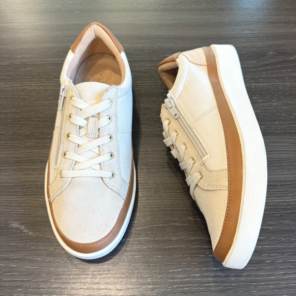Vionic Mayra Women 8.5 Wide Cream Tan Canvas Suede Side Zip Fashion Sneakers